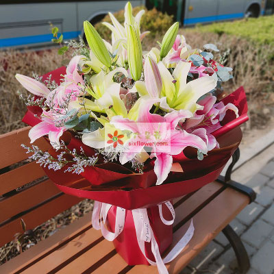 日照8支多头百合，万事如意喜上加喜