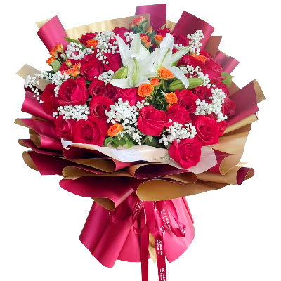 日照33朵红玫瑰百合，爱如同花般绽放